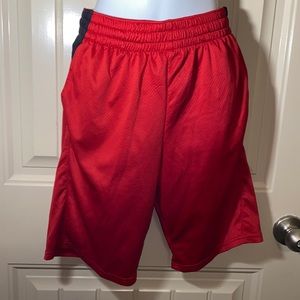 4/$10 item🤑 Athletic Works XL 14/16 100% polyester brilliant red sports short